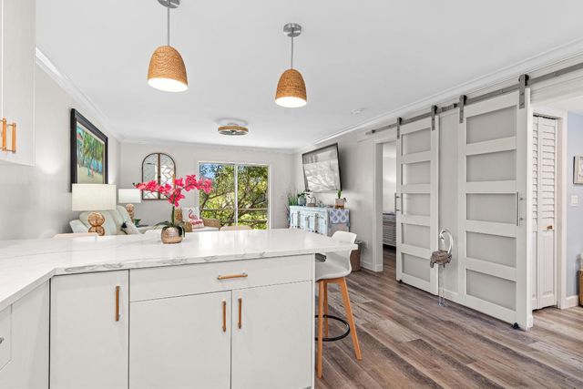 1957 SW Palm City Road 29- H, Stuart, FL 34994