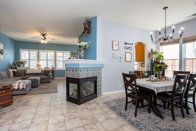 3820 Chedworth Ln, Modesto, CA 95355
