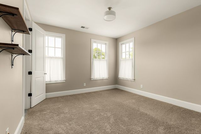 3061 Allenwood Dr, Thompsons Station, TN 37179