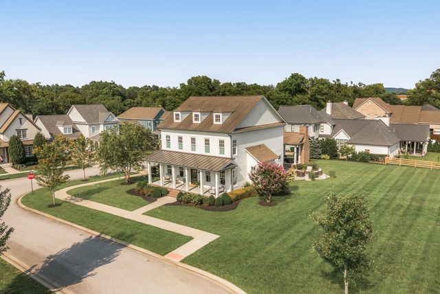 3061 Allenwood Dr, Thompsons Station, TN 37179