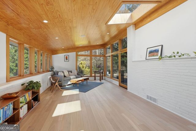 1805 Lenox Road NE, Atlanta, GA 30306