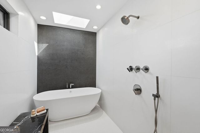 1805 Lenox Road NE, Atlanta, GA 30306