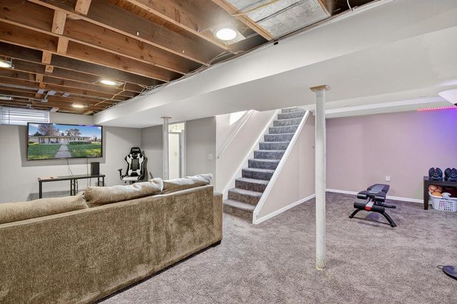 1123 Montclair DRIVE, Racine, WI 53402