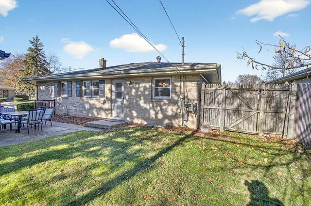 1123 Montclair DRIVE, Racine, WI 53402