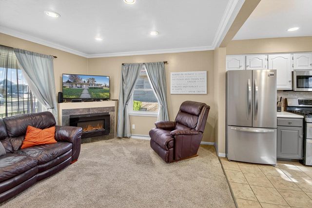 1123 Montclair DRIVE, Racine, WI 53402