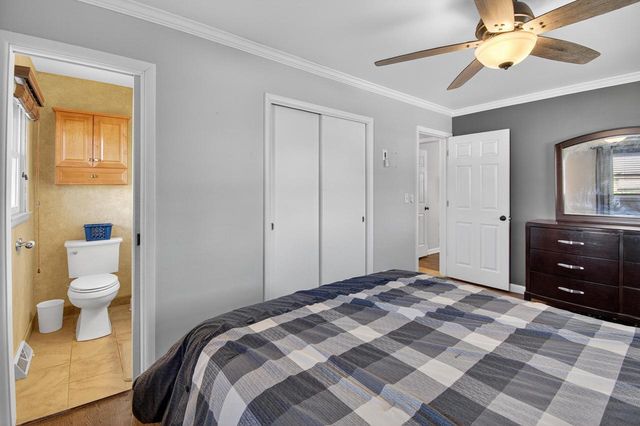 1123 Montclair DRIVE, Racine, WI 53402