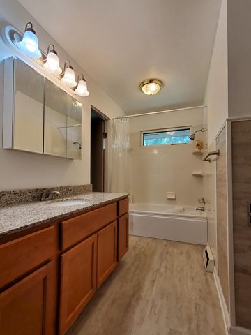 201 W Halleck Street, Morocco, IN 47963