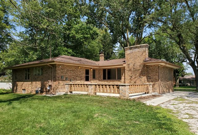 201 W Halleck Street, Morocco, IN 47963