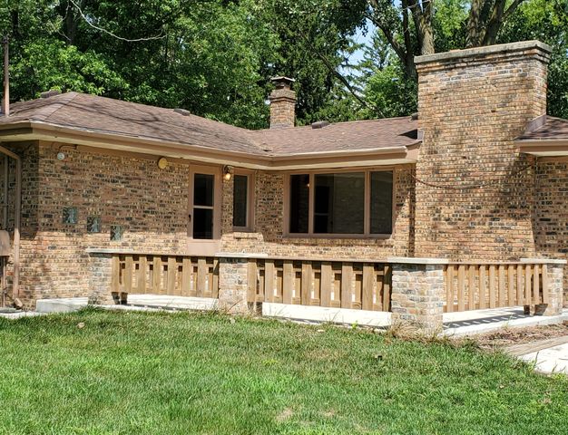 201 W Halleck Street, Morocco, IN 47963
