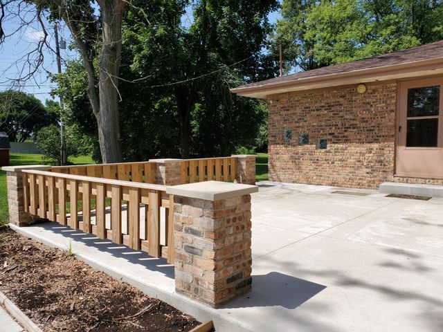 201 W Halleck Street, Morocco, IN 47963