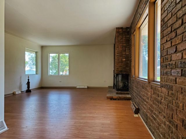 201 W Halleck Street, Morocco, IN 47963