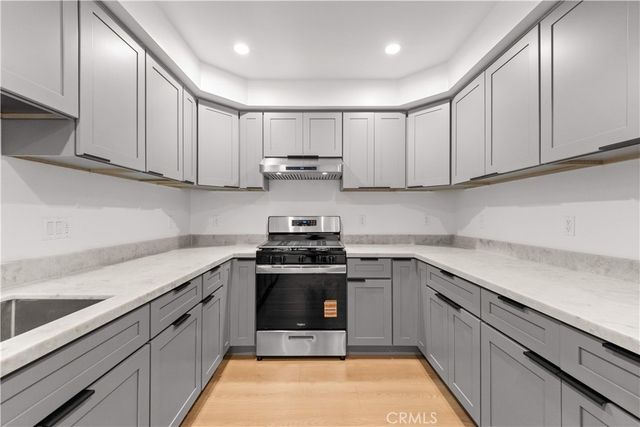 176 N. Catalina Avenue 104, Pasadena, CA 91106