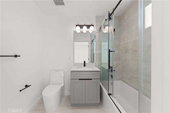 176 N. Catalina Avenue 104, Pasadena, CA 91106