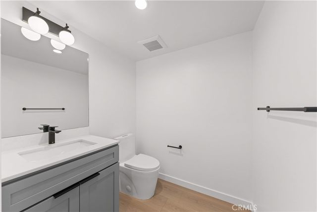 176 N. Catalina Avenue 104, Pasadena, CA 91106