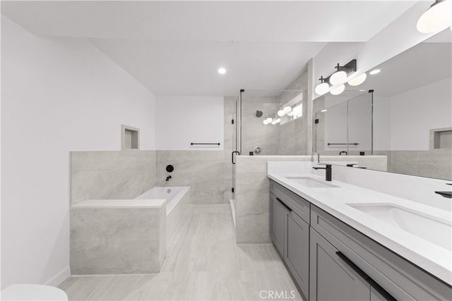 176 N. Catalina Avenue 104, Pasadena, CA 91106