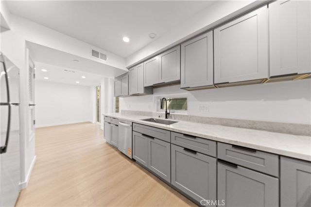 176 N. Catalina Avenue 104, Pasadena, CA 91106
