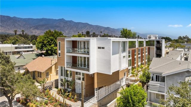 176 N. Catalina Avenue 104, Pasadena, CA 91106