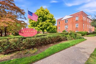 200 N Village Avenue D7, Rockville Centre, NY 11570