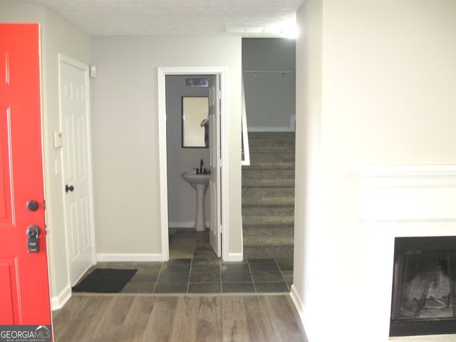 4383 Chestnut Lake Avenue, Lithonia, GA 30038