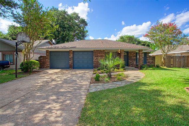 7410 Sawmill Trail, Houston, TX 77040