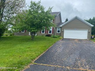 30 Kent Place, North Greenbush, NY 12198