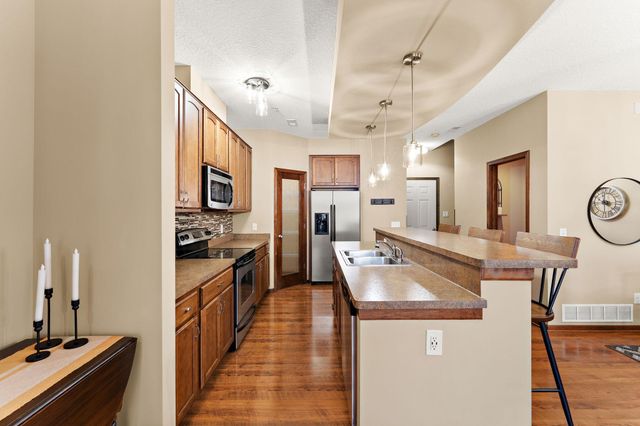12449 Flanders Court NE G, Blaine, MN 55449