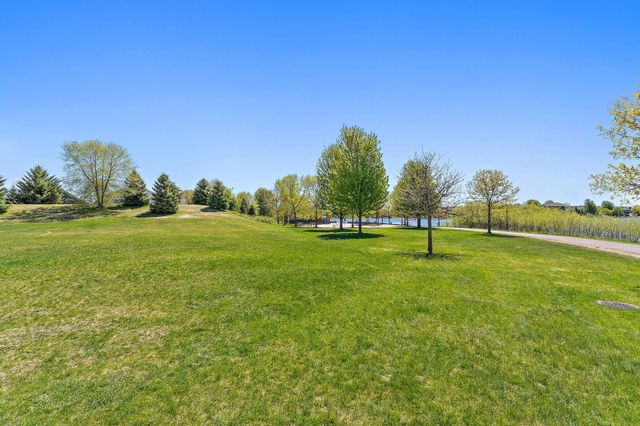12449 Flanders Court NE G, Blaine, MN 55449