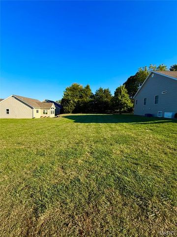 75 Butterfield Drive, Farmington, MO 63640