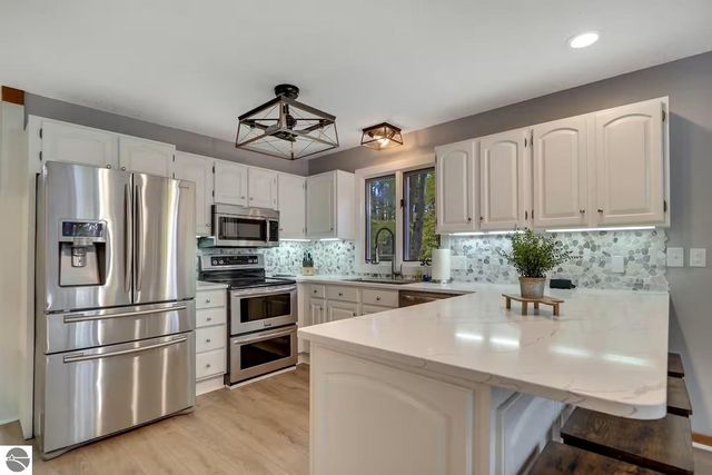 6211 Eagles Nest Court, Bellaire, MI 49615