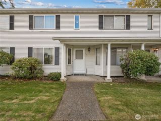 122 S 324th Place #44, Federal Way, WA 98003