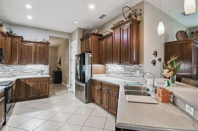 861 BELLA VIANA ROAD, Kissimmee, FL 34759