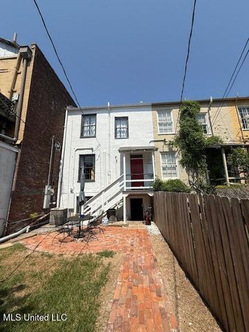 129 S Commerce Street, Natchez, MS 39120