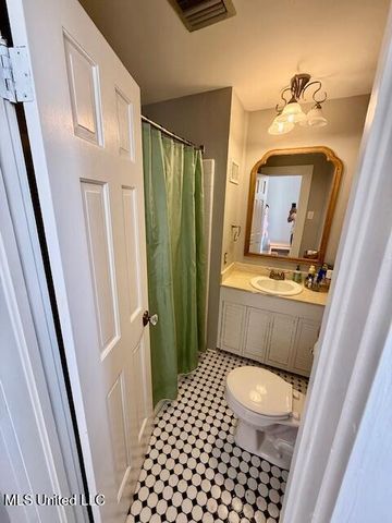 129 S Commerce Street, Natchez, MS 39120