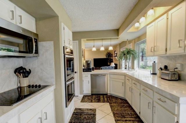 11719 Cedar Form Lane, Meadows Place, TX 77477