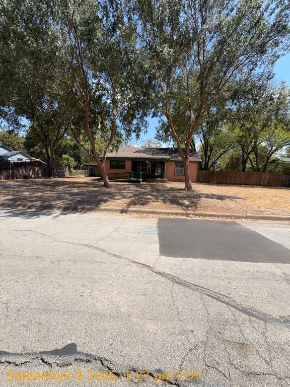2613 Mc Gee Street, Fort Worth, TX 76112 — exterior