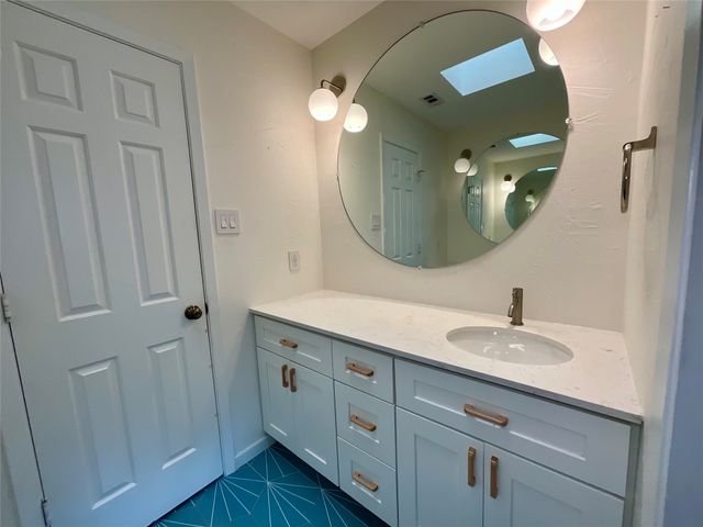 3705 Cobblestone Court, Bedford, TX 76021