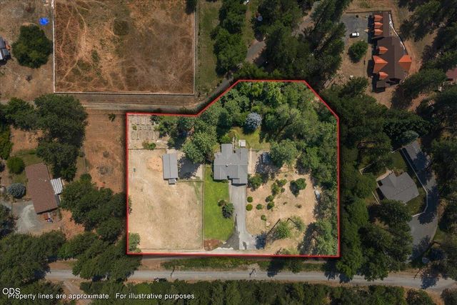 4809 E Evans Creek Road, Rogue River, OR 97537
