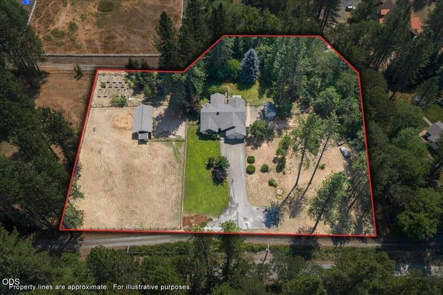 4809 E Evans Creek Road, Rogue River, OR 97537