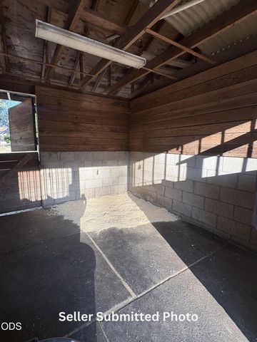 4809 E Evans Creek Road, Rogue River, OR 97537