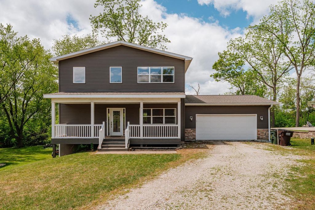 N9167 Walnut STREET, East Troy, WI 53120