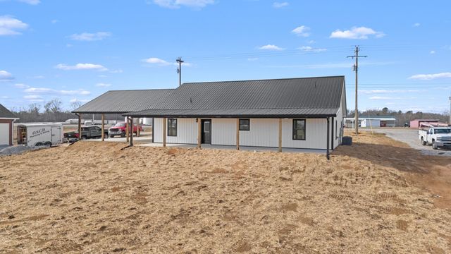 6245 McMinnville Hwy, Smithville, TN 37166