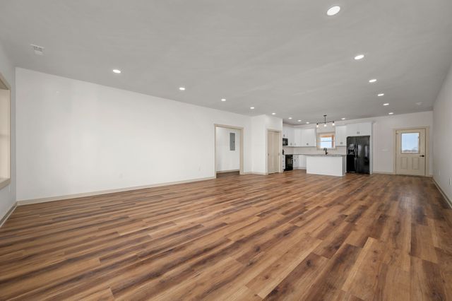 6245 McMinnville Hwy, Smithville, TN 37166