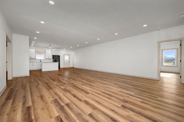 6245 McMinnville Hwy, Smithville, TN 37166