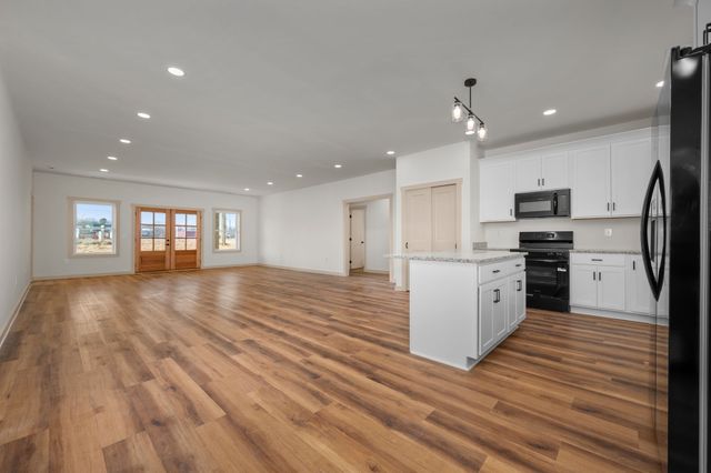 6245 McMinnville Hwy, Smithville, TN 37166