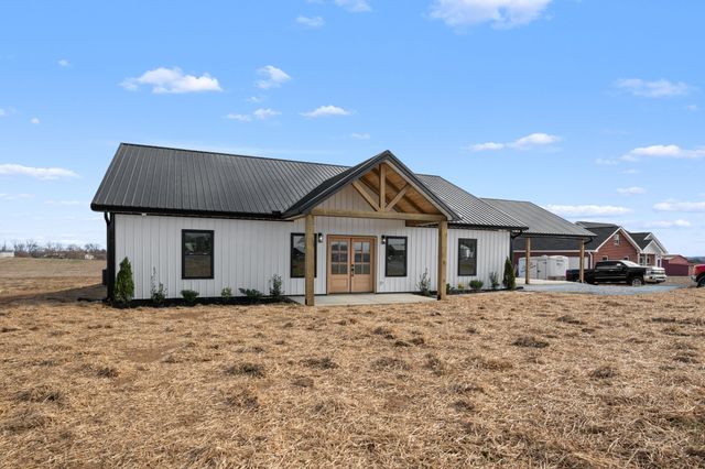 6245 McMinnville Hwy, Smithville, TN 37166