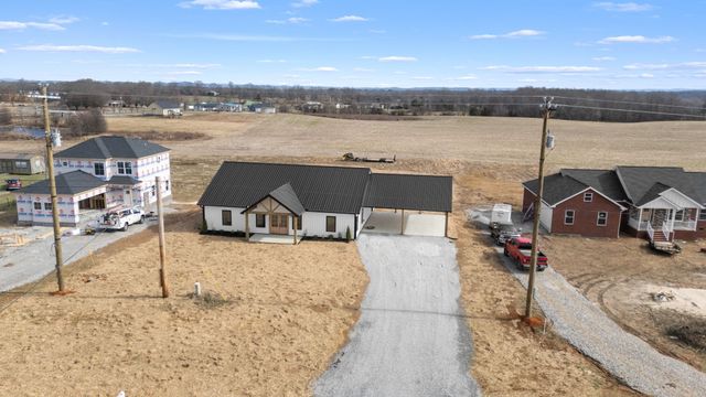 6245 McMinnville Hwy, Smithville, TN 37166