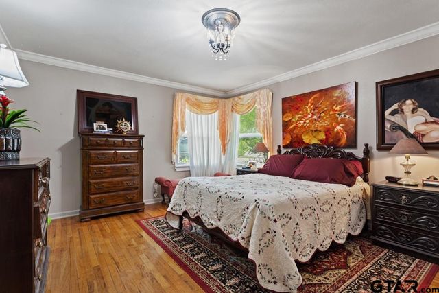 910 E Barbara, Tyler, TX 75701