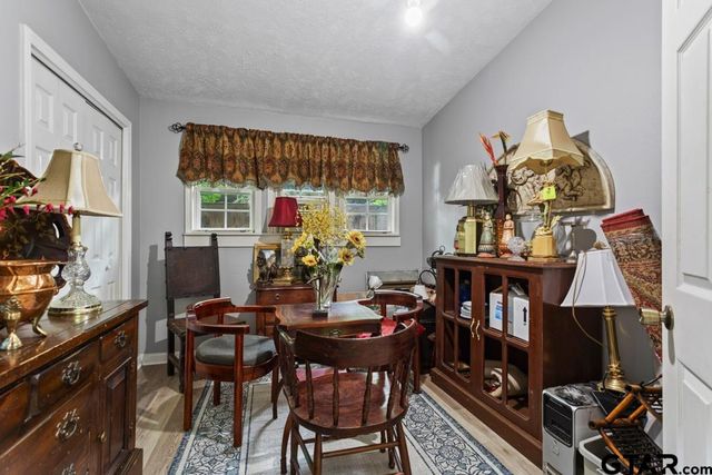 910 E Barbara, Tyler, TX 75701