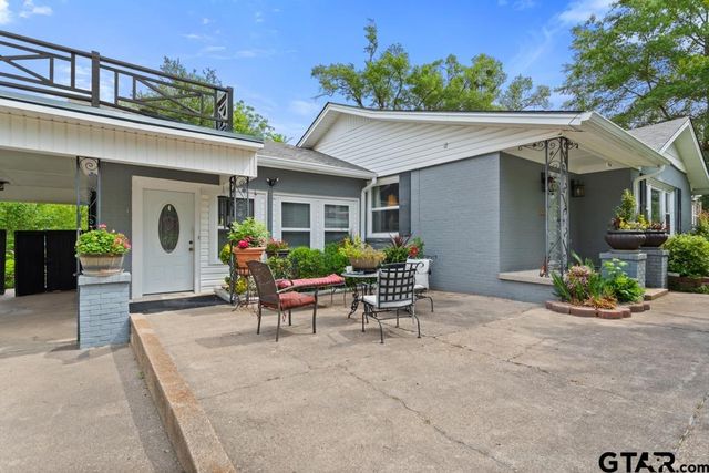 910 E Barbara, Tyler, TX 75701