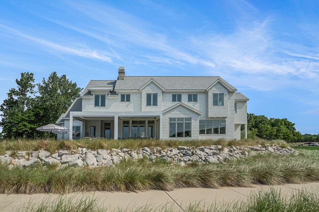 6736 Saugatuck Beach Road, Saugatuck, MI 49453